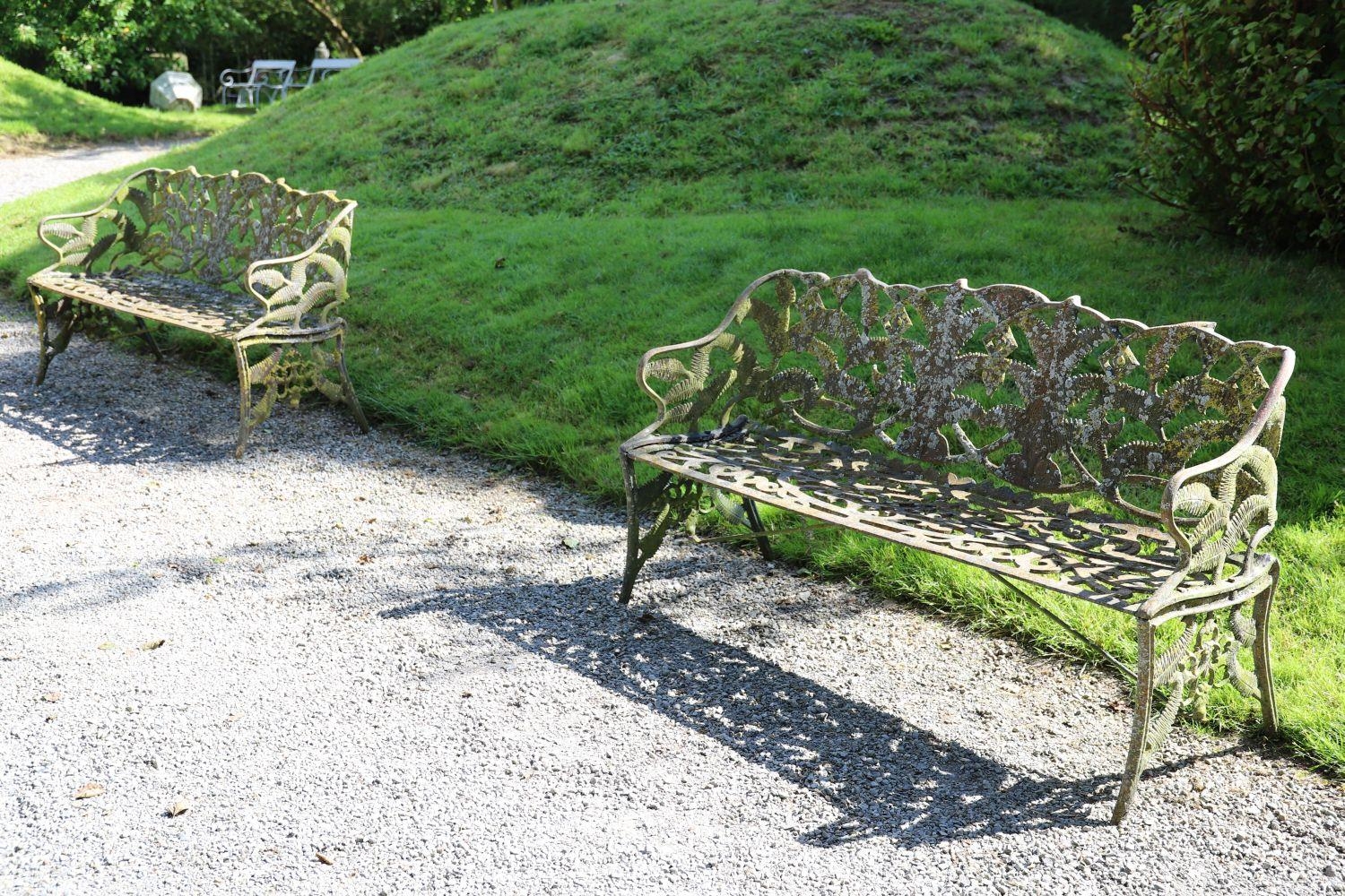 Pr Coalbrookdale Fern Blackberry Benches