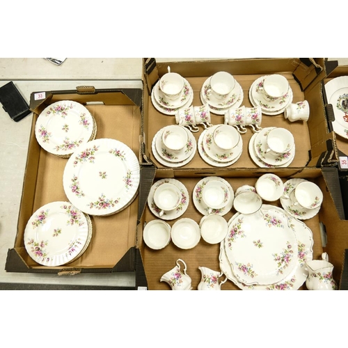 A Large Collection Of Seconds Royal Albert Moss Rose Patterned Tea