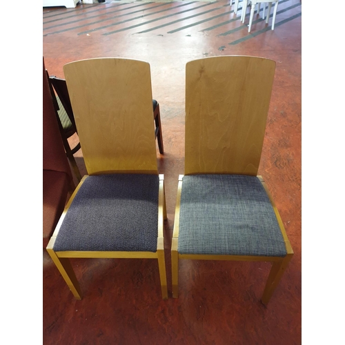 325 - Set of 2 chairs