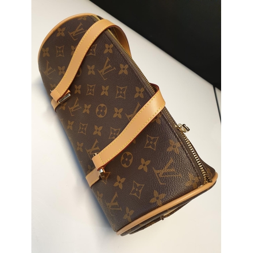 Louis Vuitton classic handbag with matching purse (unused), code