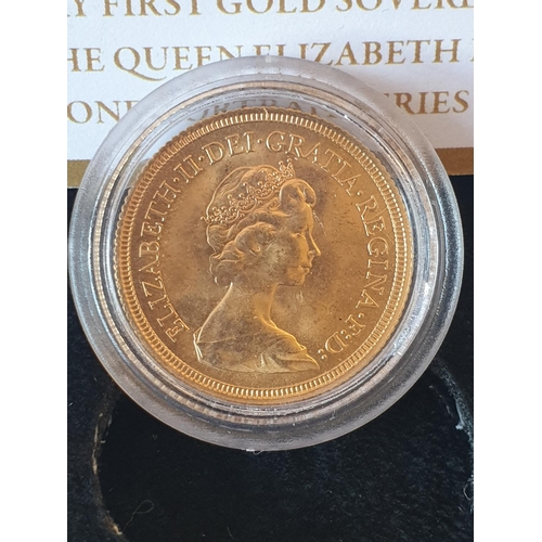 266 - Queen Elizabeth II gold sovereign 1974, the first sovereign minted in this year for the Queen in sec... 