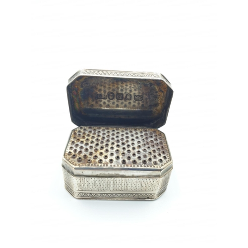 251 - Antique silver Nutmeg Grater , engine turned design with blank cartouche, hallmark for London 1799, ... 