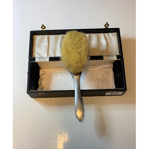 301 - 1930's babies brush in original box, 22 x 8cm