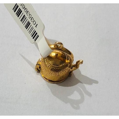 282 - 9k yellow gold kettle charm, weight 3.8g