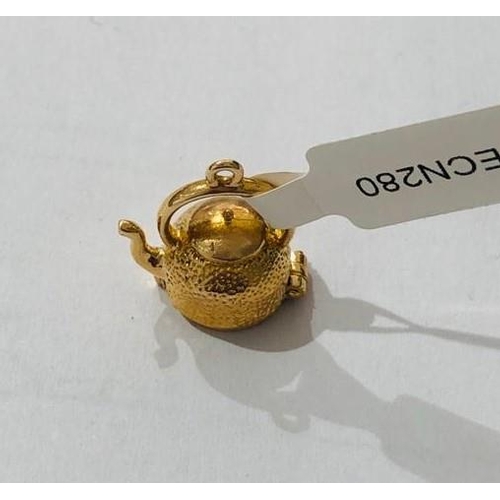 282 - 9k yellow gold kettle charm, weight 3.8g