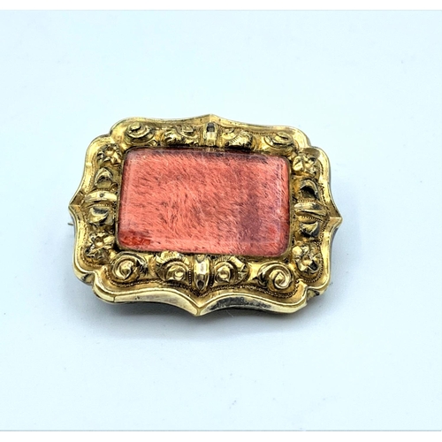 76 - Vintage Brooch, 3x2cm