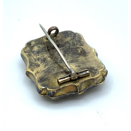 76 - Vintage Brooch, 3x2cm