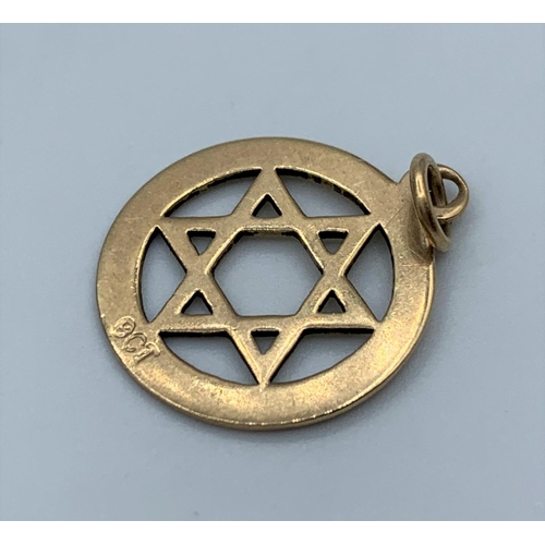 100 - 9CT Yellow Gold Star of David Pendant, 35mm diameter and weight 1.2g approx