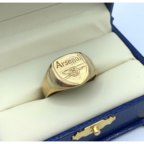 51 - 9CT Yellow Gold Signet Ring with Arsenal Logo, size Y/Z and weight 6.3g