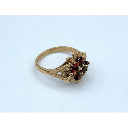 69 - Vintage Floral designed Ring set in 9ct Yellow Gold, size L and weight 2.8g approx