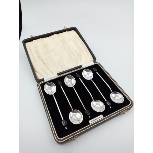 226 - Set of 6x Silver Coffee Spoons in original Velvet Lined Presentation Box, hallmarked Birmingham, tot... 