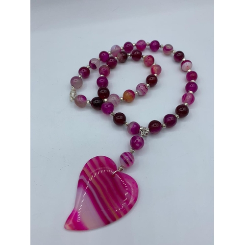 227 - Red Agate Necklace, Bracelet and Earrings set (Agate colour enhanced), weight 112g