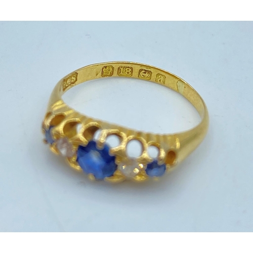 325 - 18CT YELLOW GOLD VINTAGE DIAMOND AND SAPPHIRE TRILOGY RING, WEIGHT 2.9G AND 1900 HALLMARK INSIDE BAN... 