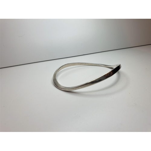 306 - 4 Assorted Silver Bangles, weight 51g (4)