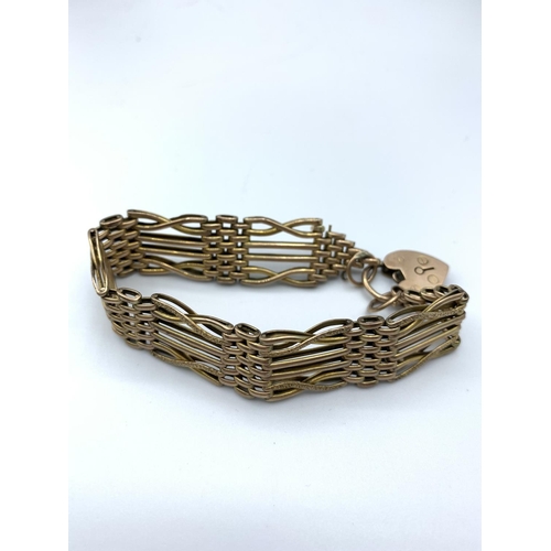 328 - Vintage 9ct Rose Gold gate Bracelet with padlock catch, weight 20.7g and 18cm long approx