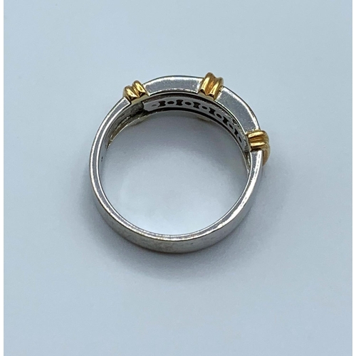 330 - 9ct White Gold Ring trimmed with yellow gold having 7 small Diamonds, weight 4.9g and size N/O