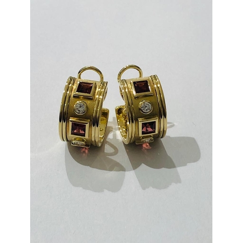 361 - Pair of Charles Greig Earrings set in 18ct Gold with 4 Diamonds (total 0.40ct approx) and Garnets, w... 