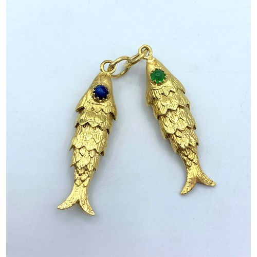 114 - 18K Yellow Gold double Fish Pendants, weight 14g and 4cm long approx