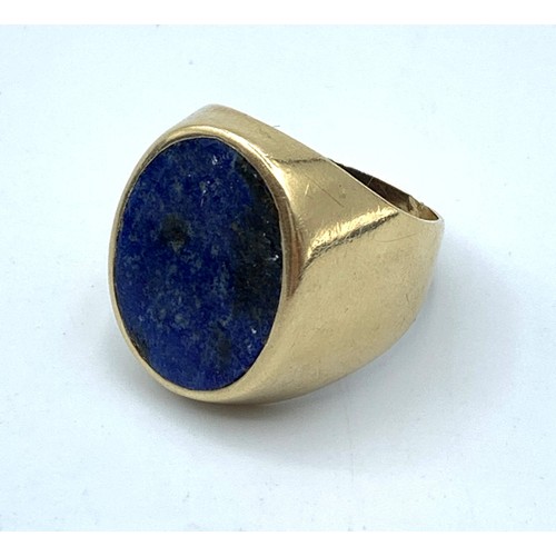 138 - 9CT Yellow Gold Gent Ring with blue stone, size R and weight 11g approx