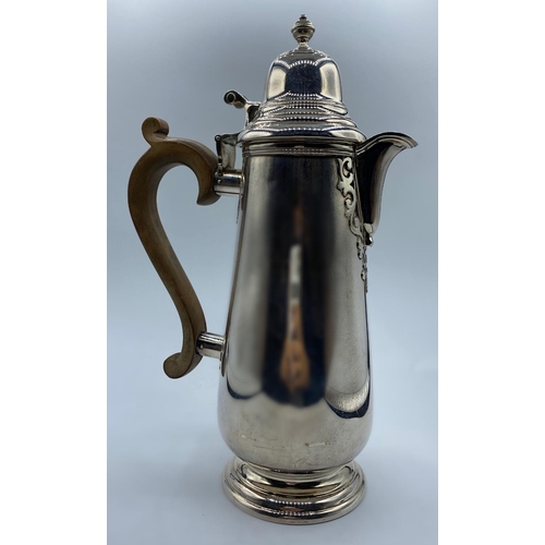 32 - Tankard Style Silver Coffee Pot made in London 1968, weight 847g and 28cm tall