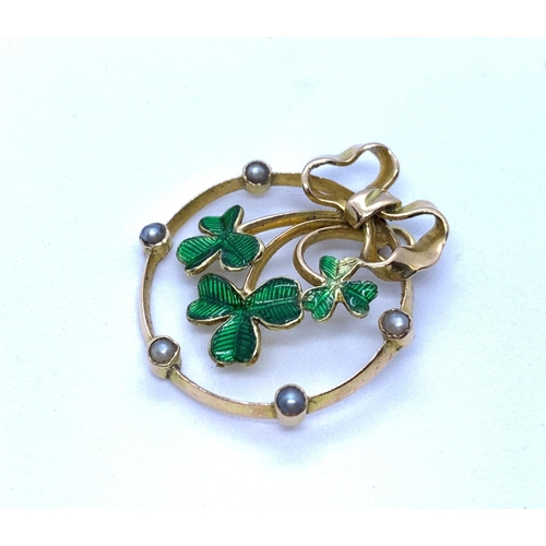 162 - Vintage Clover and Bow Pendant in 18ct Gold, weight 3g