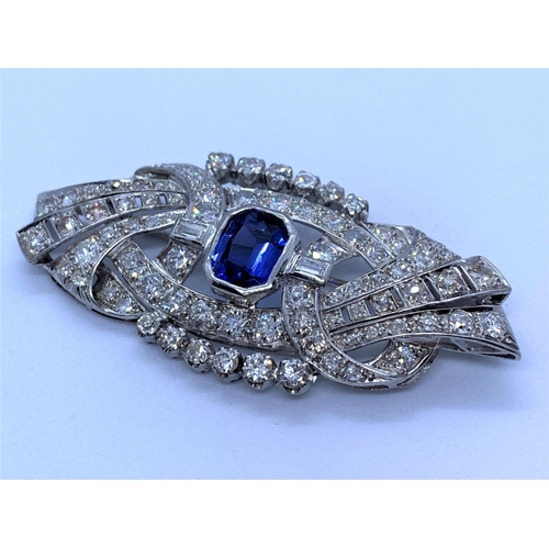 172 - Platinum and Diamond Brooch with Centre Sapphire stone and quality diamonds surrounds, weight 13g.
T... 