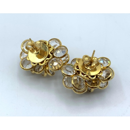 252 - A Pair Of 18ct Gold Cluster Earrings 13.5g.