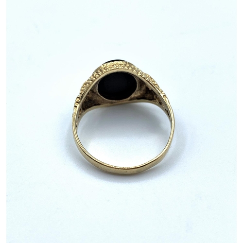 254 - Gentlemans 9ct Gold Signet Ring. 3.4g size q/R