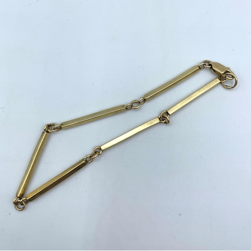 304 - A 9ct Yellow Gold Bar Links Bracelet, 7.3g 18cm.