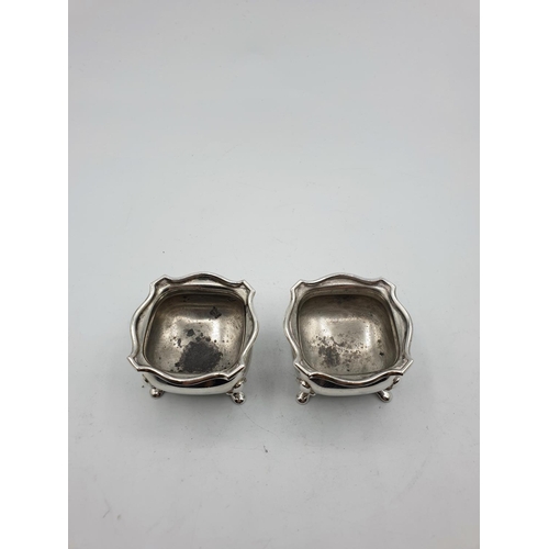 182 - Pair of Silver Pots, weight 58g