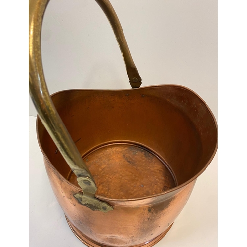 366 - Retro/Vintage Copper Coal Scuttle, 29x40cm approx