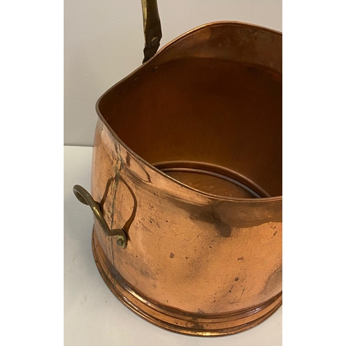 366 - Retro/Vintage Copper Coal Scuttle, 29x40cm approx