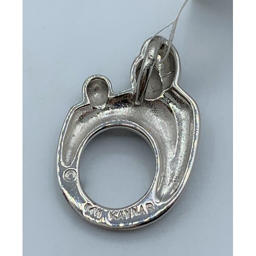 150 - 14K White Gold Family Pendant, weight 2.5g