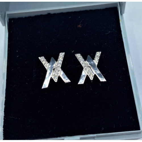 322 - PAIR OF 18CT WHITE GOLD DIAMOND SET  EARRINGS, WEIGHT 3.3G APPROX AND 0.20CT DIAMONDS.