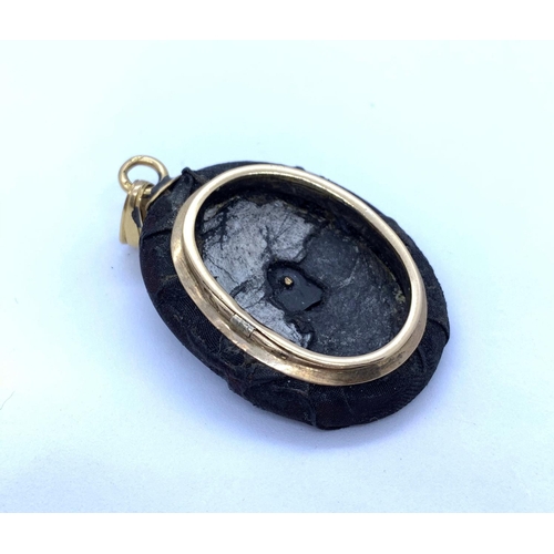 188 - Victorian Mourning Pendant (needs glass) in 9K Gold