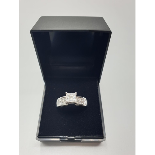 41 - 14ct White Gold Diamond Ring with approx 0.50ct diamonds, weight 6g and size N