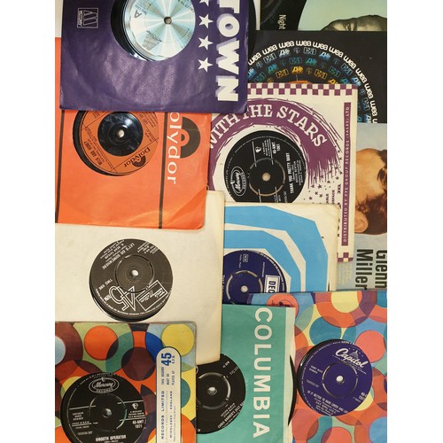 422 - 87x assorted 45RPM singles (87)