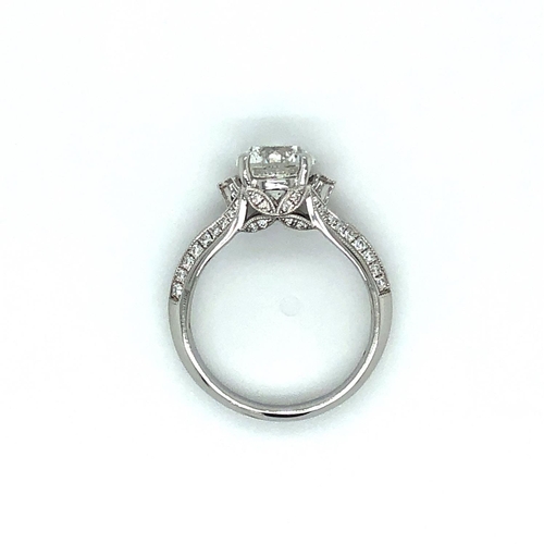 347 - Platinum Ring with GIA certified 2.01ct Diamond (RB G/VVS2), size M and weight 5.8g (DR169)