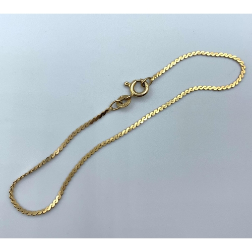 408 - 9ct yellow gold basic bracelet, weight 1.25g and 16cm long