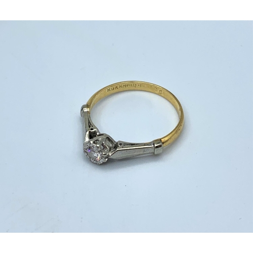 376 - 14CT Gold and Platinum Ring with 0.20ct Diamond Centre in an illusion setting, size P and weight 2.5... 