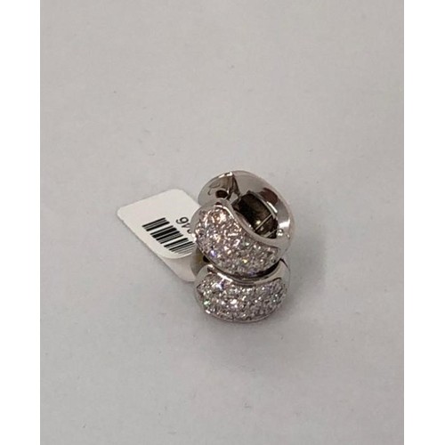 271 - Pair of 18K White Gold Earrings with 1.30ct Diamonds, weight 9.4g (ecn691)