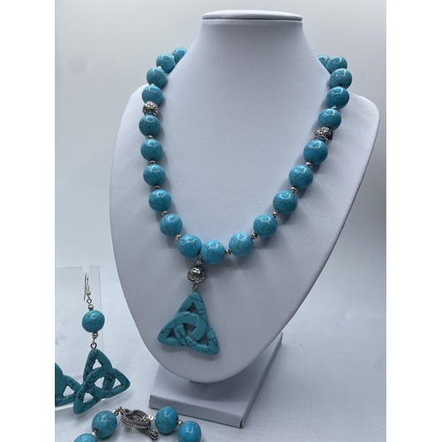 402 - A Turquoise/howlite Necklace, Bracelet and Earrings set(4)