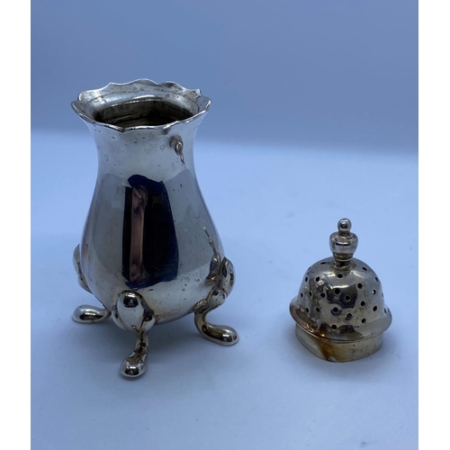 76 - Silver Pepper Pot with Hallmark for William Suckling Birmingham 1933. 8cm Approx. 41 Grams Approx.