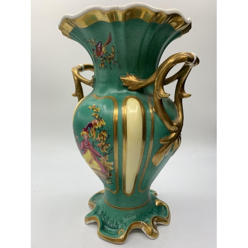 129 - H&R Daniel 196 shape vase in good condition, 21cms tall.