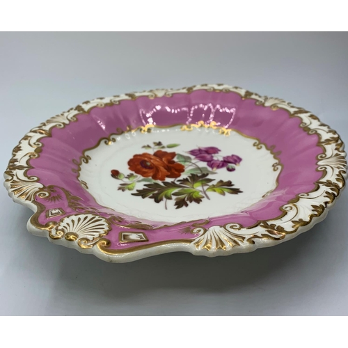 229 - H&R Shrewsbury Shape Serving Dish in Good Condition.