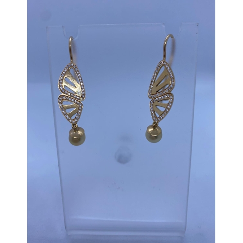 180 - 18ct Gold Earrings with Encrusted Diamonds and Pearls.