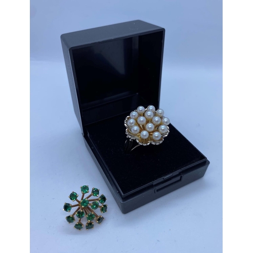 260 - Unusual Interchangeable 18ct White Gold Ring with a Choice of Either a Pearl or Emerald Crown, 11.9g... 