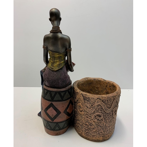 189 - Unusual African sculpture of 2 women and their cooking pots, made from clay with metallic finish. 30... 