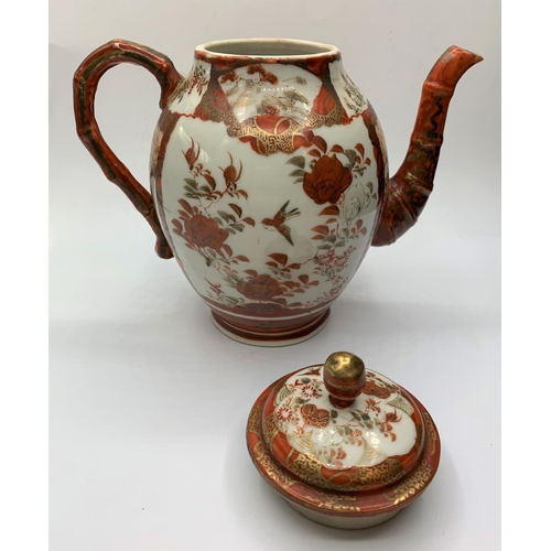 197 - Oriental tea/coffee pot, 20cms tall