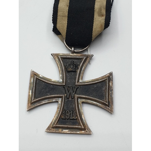 79 - WW1 Imperial German Iron Cross 2nd Class. Nice original 3 part construction with an iron core. Marke... 